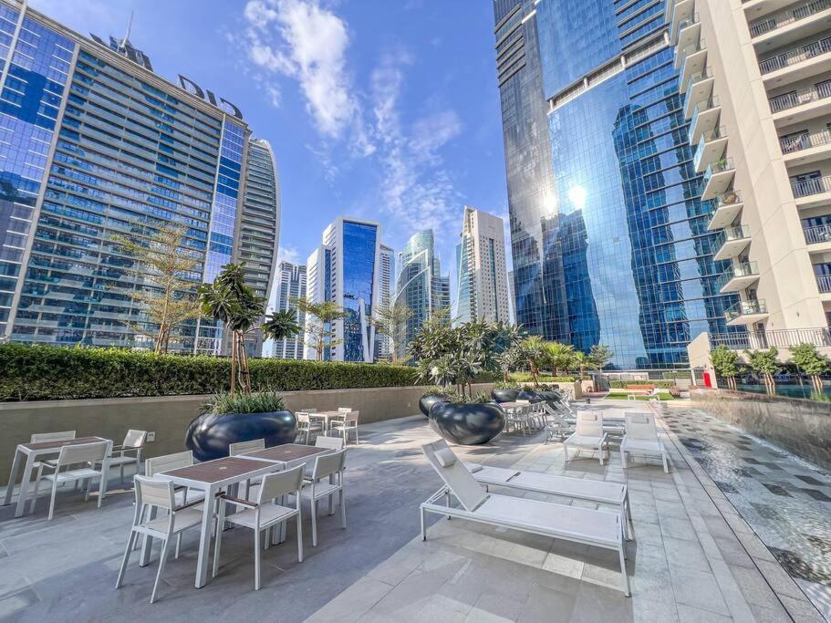 Luxury 1 Bedroom Apartment With Spectacular Burj And Canal Views Dubaj Exteriér fotografie